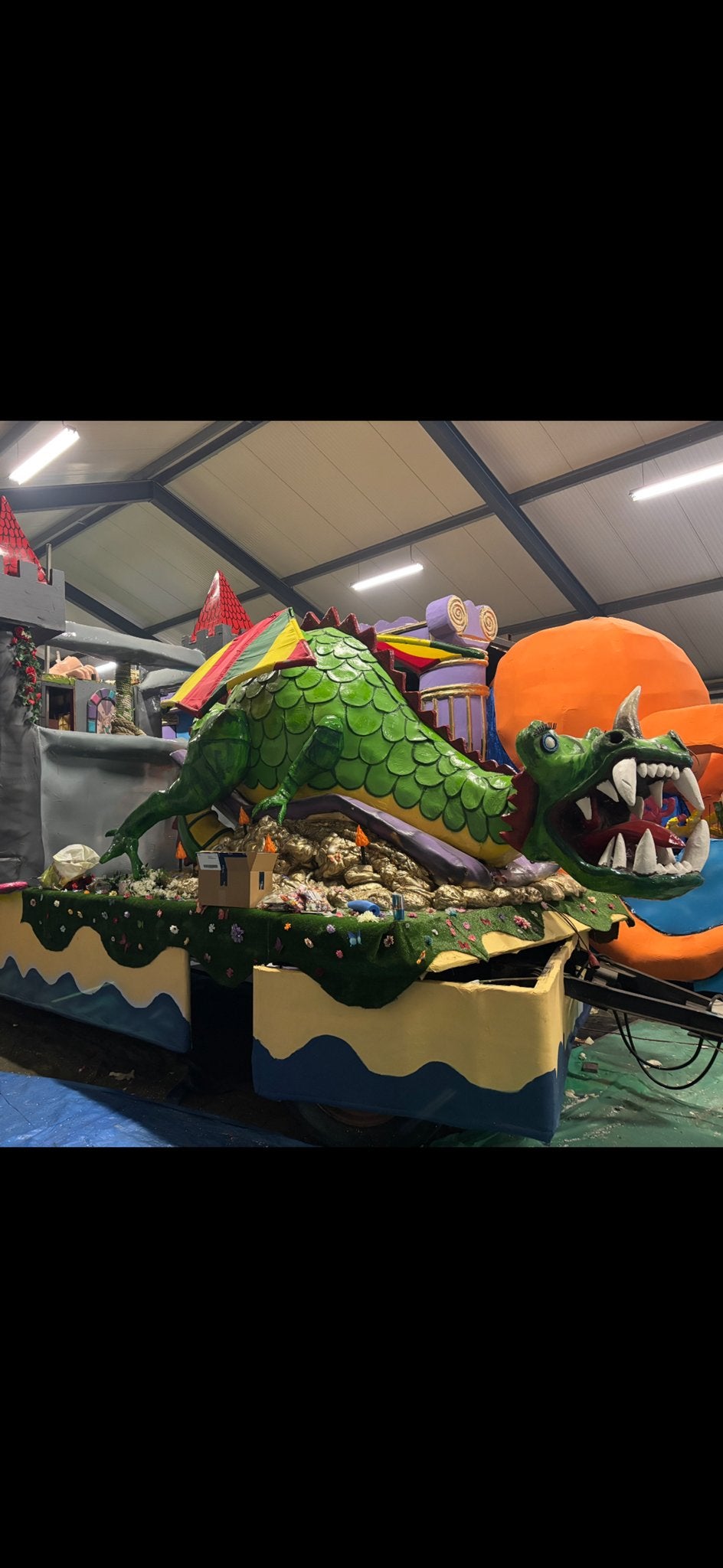 Grote Carnavalswagen Draak Pop - Uniek en Opvallend, Fantasie, Gebruikt, Overige typen, Meerkleurig