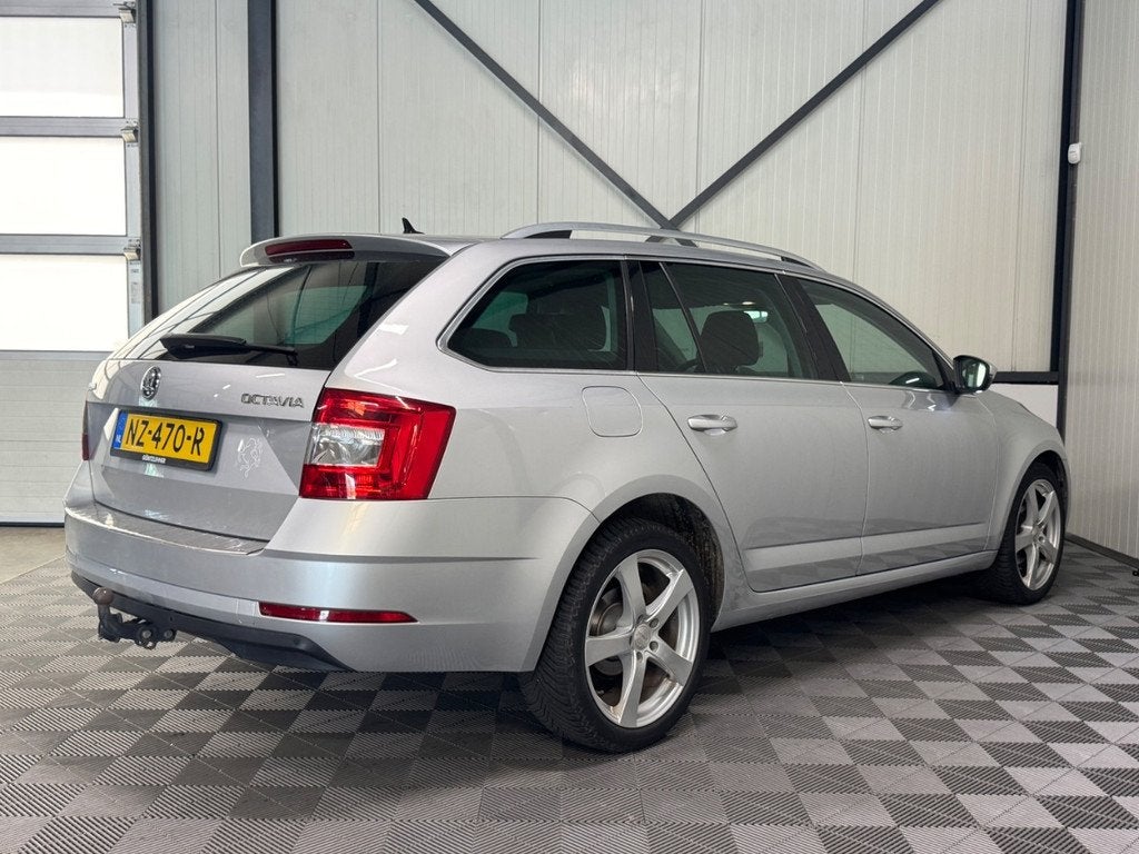 Skoda Octavia Combi 1.0 TSI | Ambition Business | Airco-Ecc, Auto's, Gebruikt, 620 kg, 49 €/maand, Origineel Nederlands
