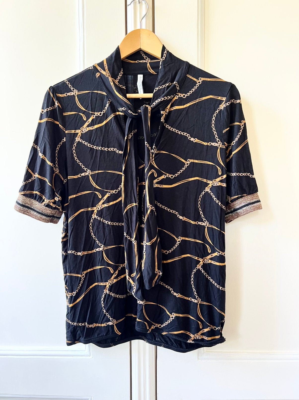 Summum top met kettingprint en strikkraag, maat L, Kleding | Dames, Maat 38/40 (M), Zwart, Ophalen of Verzenden, Zo goed als nieuw