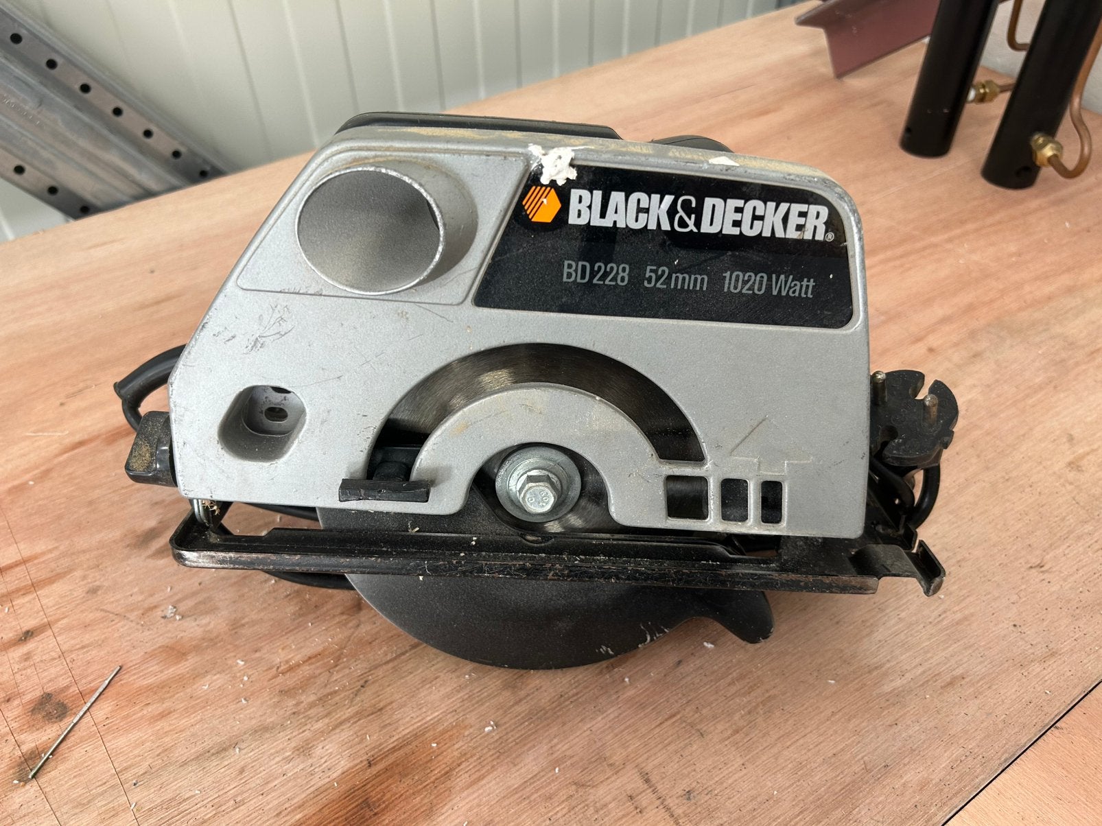 Black&Decker handcirkelzaag, Gebruikt, Cirkelzaag, Ophalen of Verzenden, 30 tot 70 mm