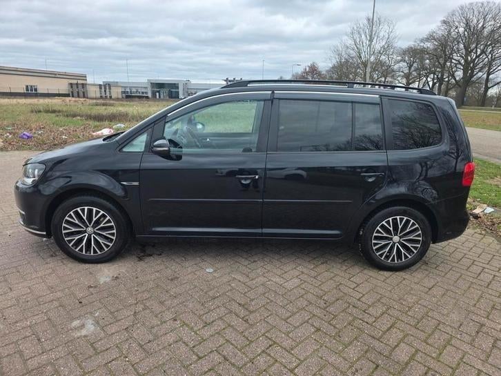 Volkswagen Touran 1.4 TSI 103KW Dsg 7 personen, Auto's, Volkswagen, Stof, USB, 4 cilinders, Zwart