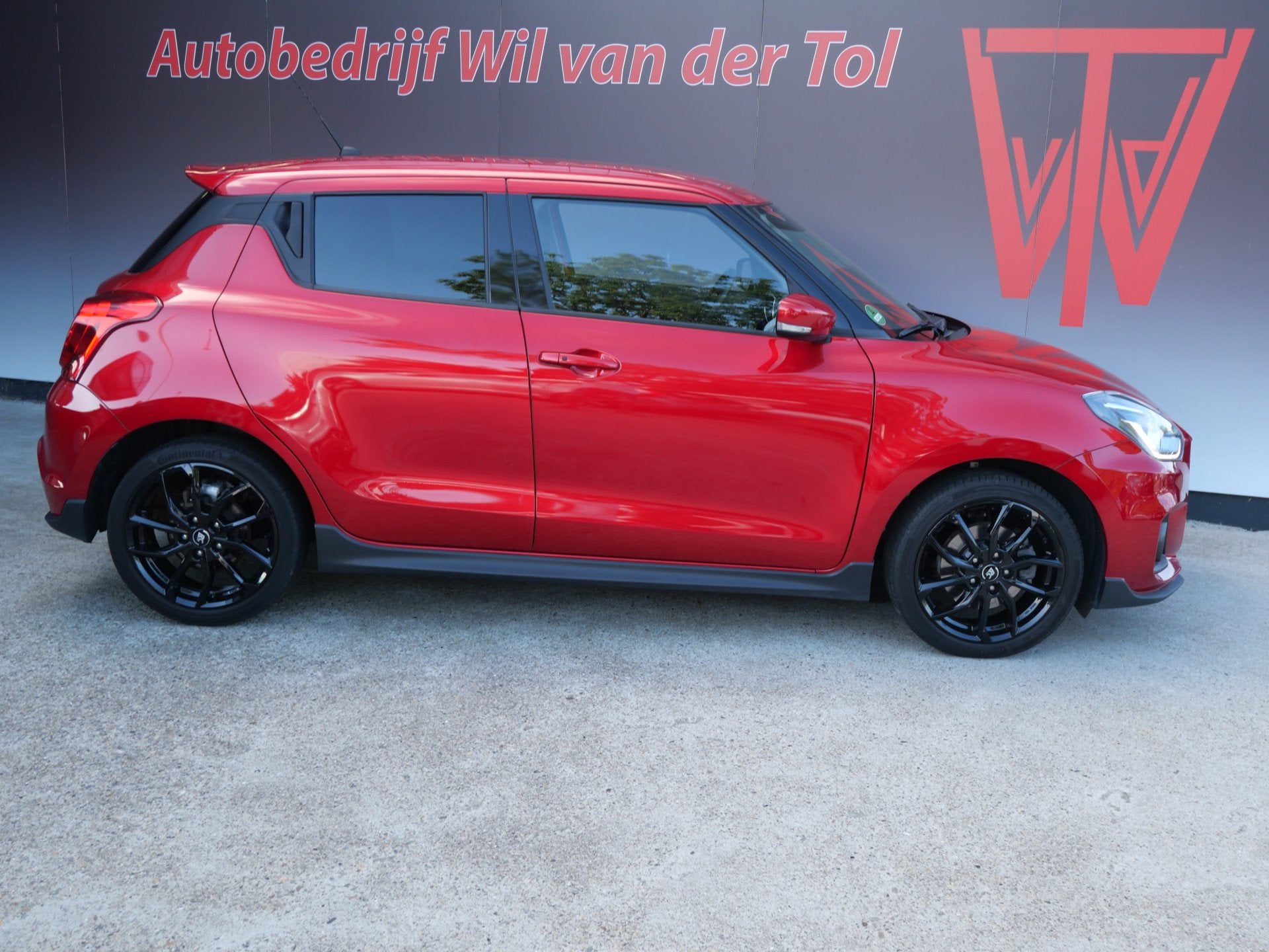 Suzuki Swift 1.4 SPORT SMART HYBRID | A.C.C | CARPLAY | LED, Auto's, Voorwielaandrijving, Stof, Gebruikt, Zwart