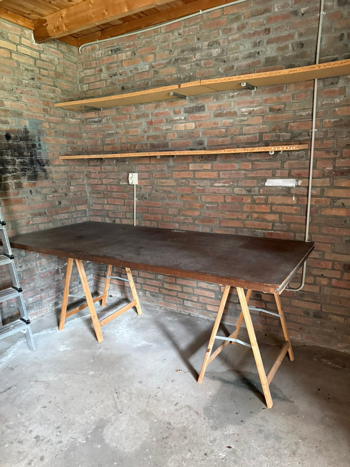 Gratis deurpaneel met schragen (werktafel), Doe-het-zelf en Verbouw, Werkbanken, Ophalen, Gebruikt