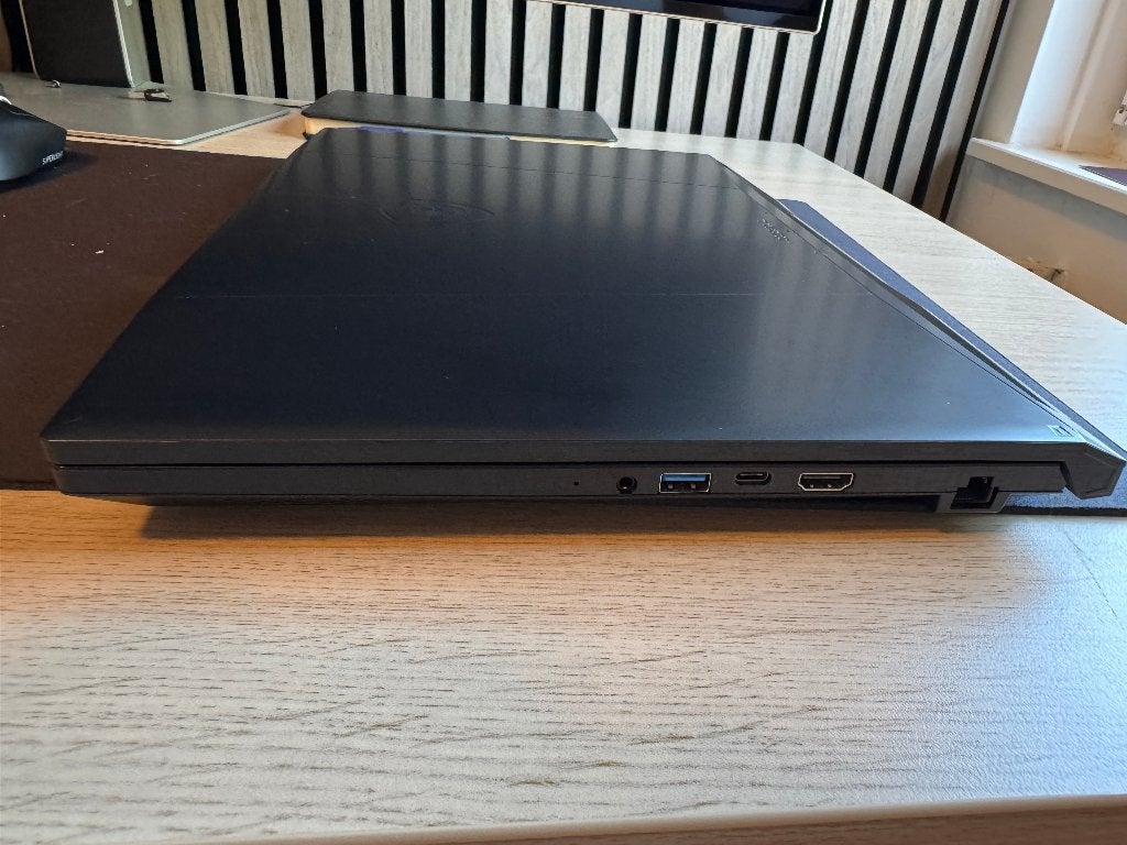 Game laptop, Ophalen, Met videokaart, 2 tot 3 Ghz, Qwerty