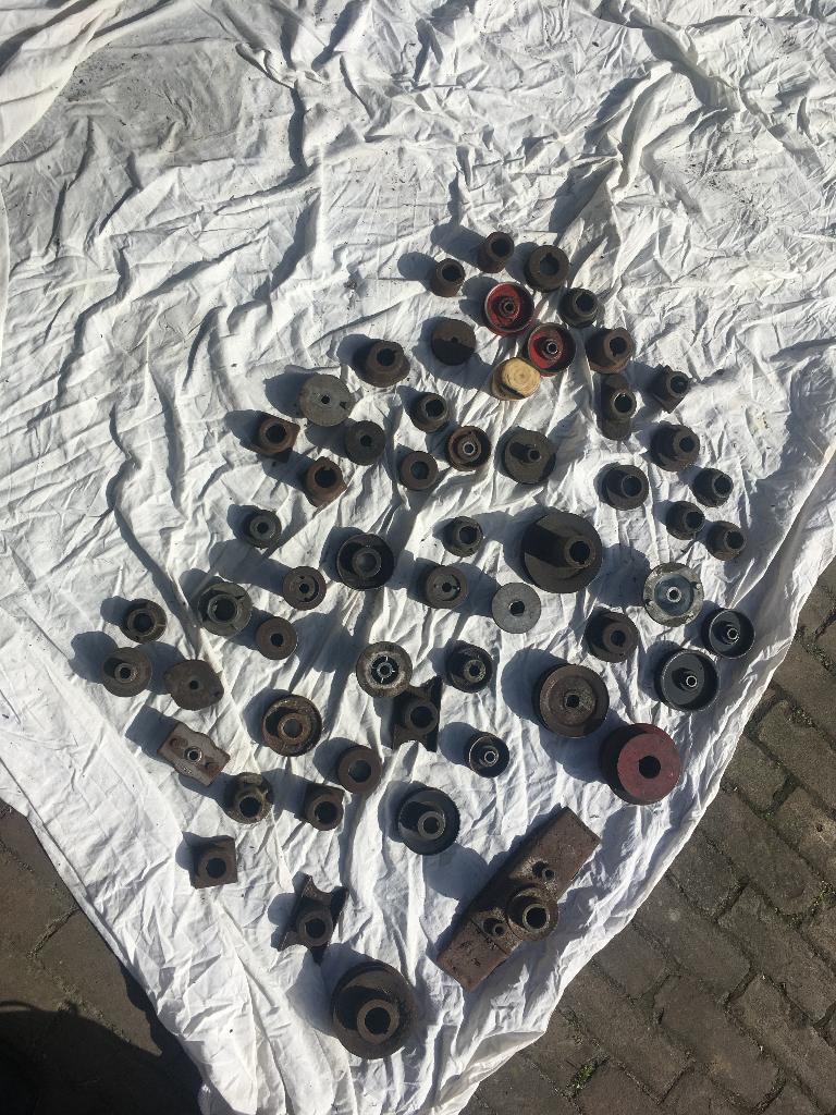 diverse pullys en meshouders voor grasmaaiers, Tuin en Terras, Grasmaaiers, Cirkelmaaier, Ophalen of Verzenden, Gebruikt, 40 t/m 49 cm