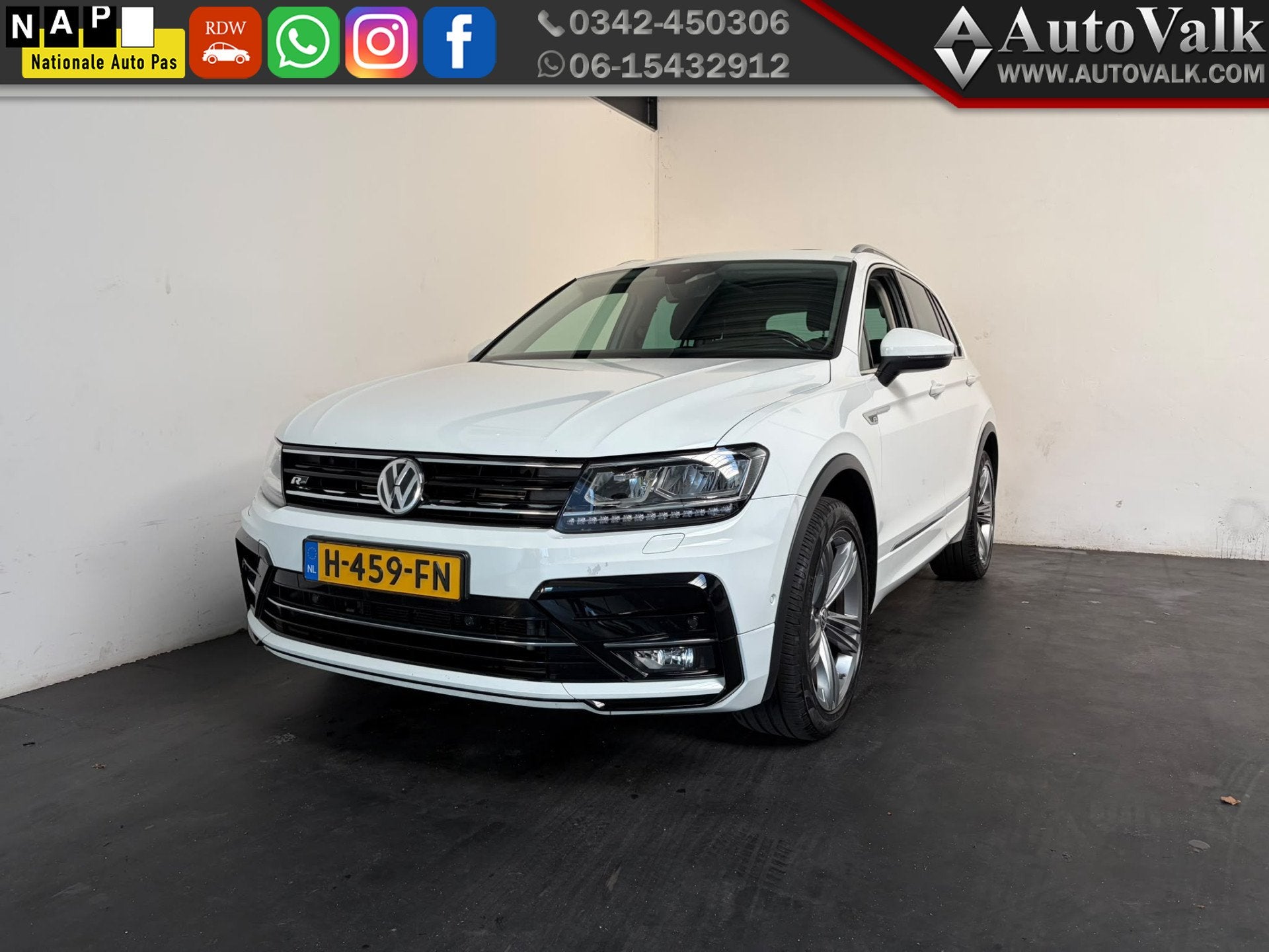 Volkswagen Tiguan 2.0 TSI 4Motion Highline Business R-Line., Auto's, Automaat, Gebruikt, Euro 6, 1984 cc