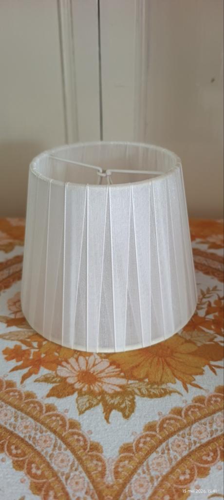 Vintage lampenkapje - Wit geplooid, Ophalen of Verzenden, Gebruikt, Wit, Rond