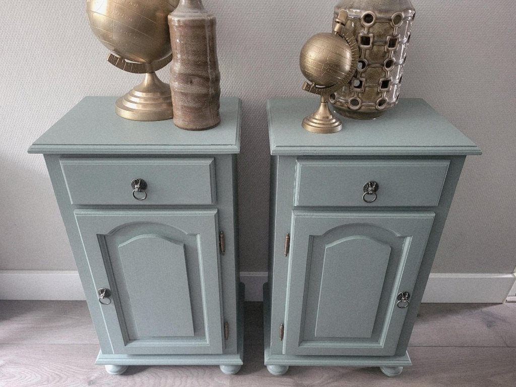 2 schitterende hoge nachtkastjes  antique green, Ophalen, Minder dan 45 cm, Nieuw, 70 cm of meer