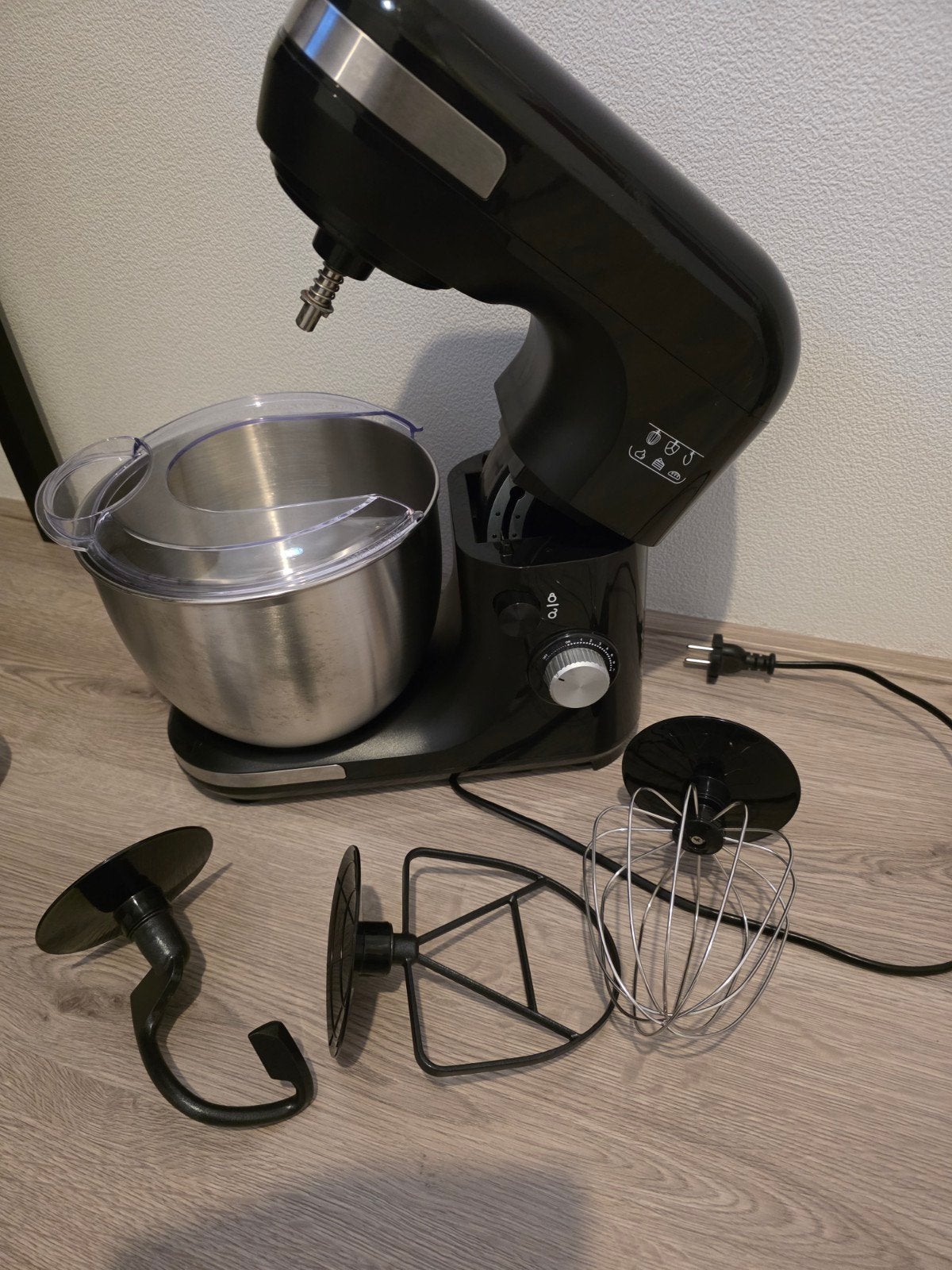 Keukenmachine met RVS kom en diverse accessoires, 4 liter of meer, 3 snelheden of meer, Ophalen of Verzenden, Zo goed als nieuw