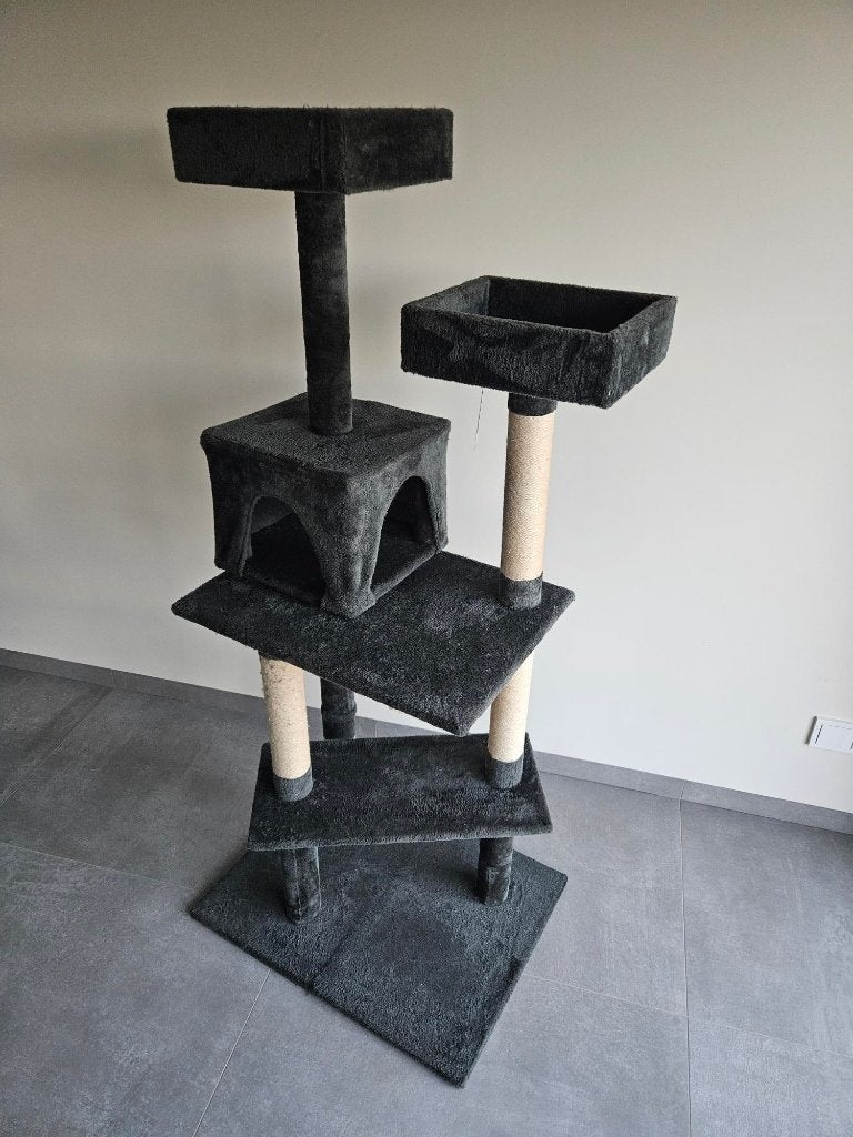 Krabpaal en speel platform van 147cm hoog, Ophalen, Gebruikt, Krabpaal