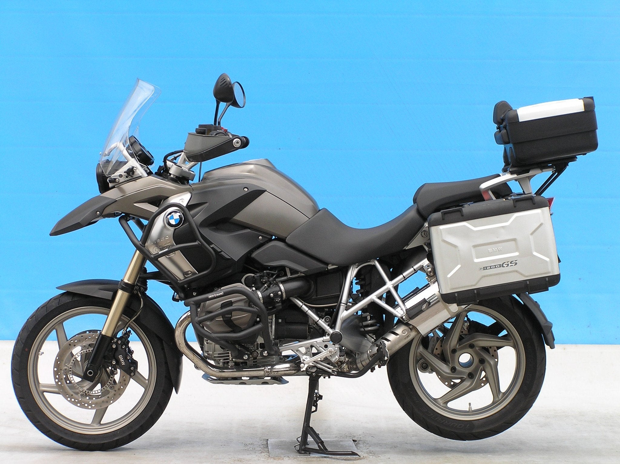 BMW R1200GS (bj 2010), BMW group Nederland B.V., Contactus@bmw-motorrad.nl, Bedrijf, Einsteinstraat 5
2289CC  Rijswijk, NL