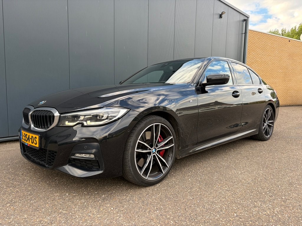 BMW 320i High Executive, Auto's, Zwart, 4 cilinders, Zwart, Origineel Nederlands
