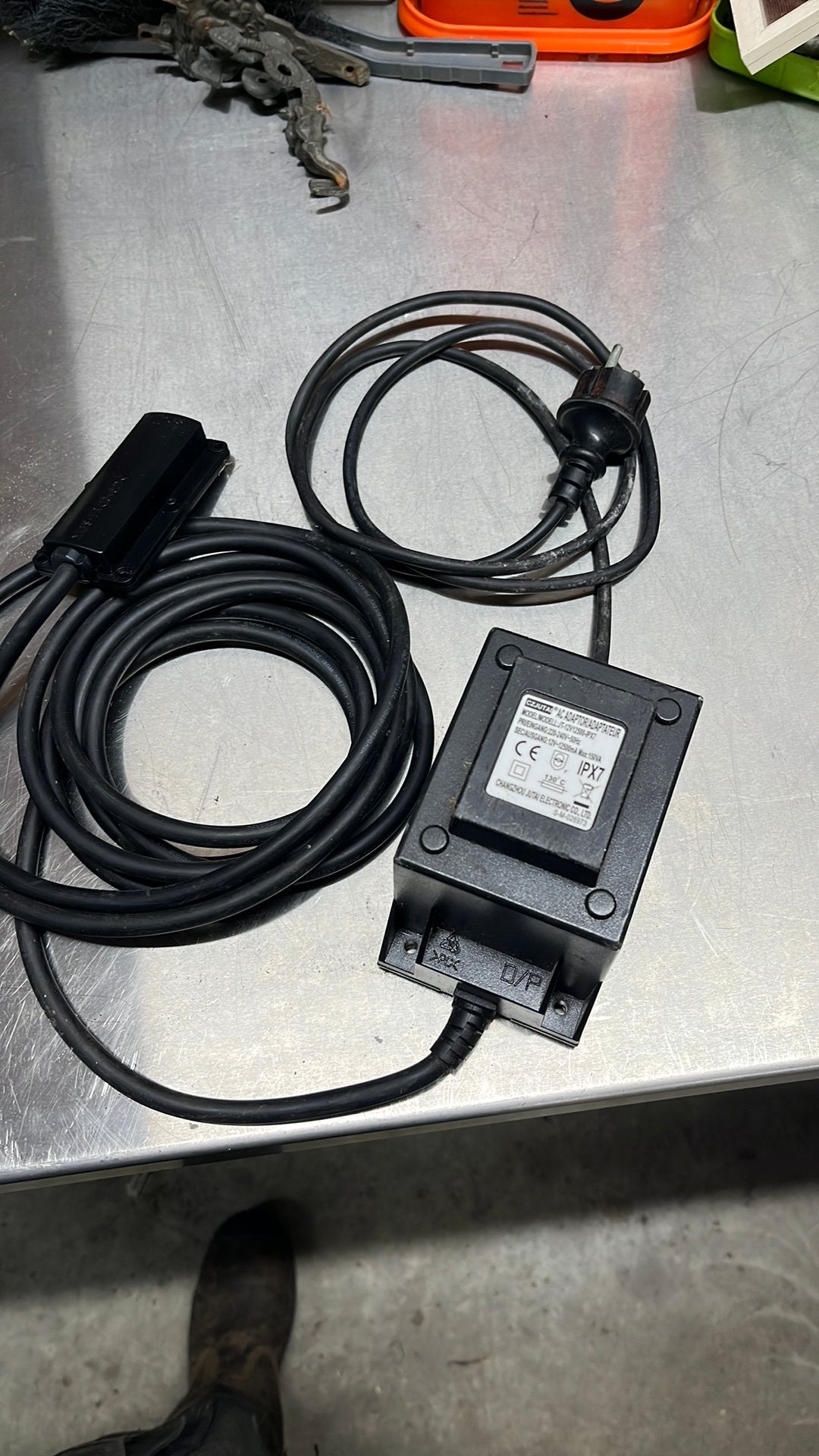 Omvormer van 230V naar 12v /12500ma, Ophalen of Verzenden, Zo goed als nieuw, Overige typen