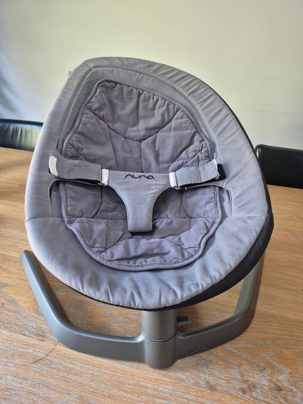 Nuna Leaf Wipstoel Grijs - Rustige Schommelbeweging, Kinderen en Baby's, Ophalen