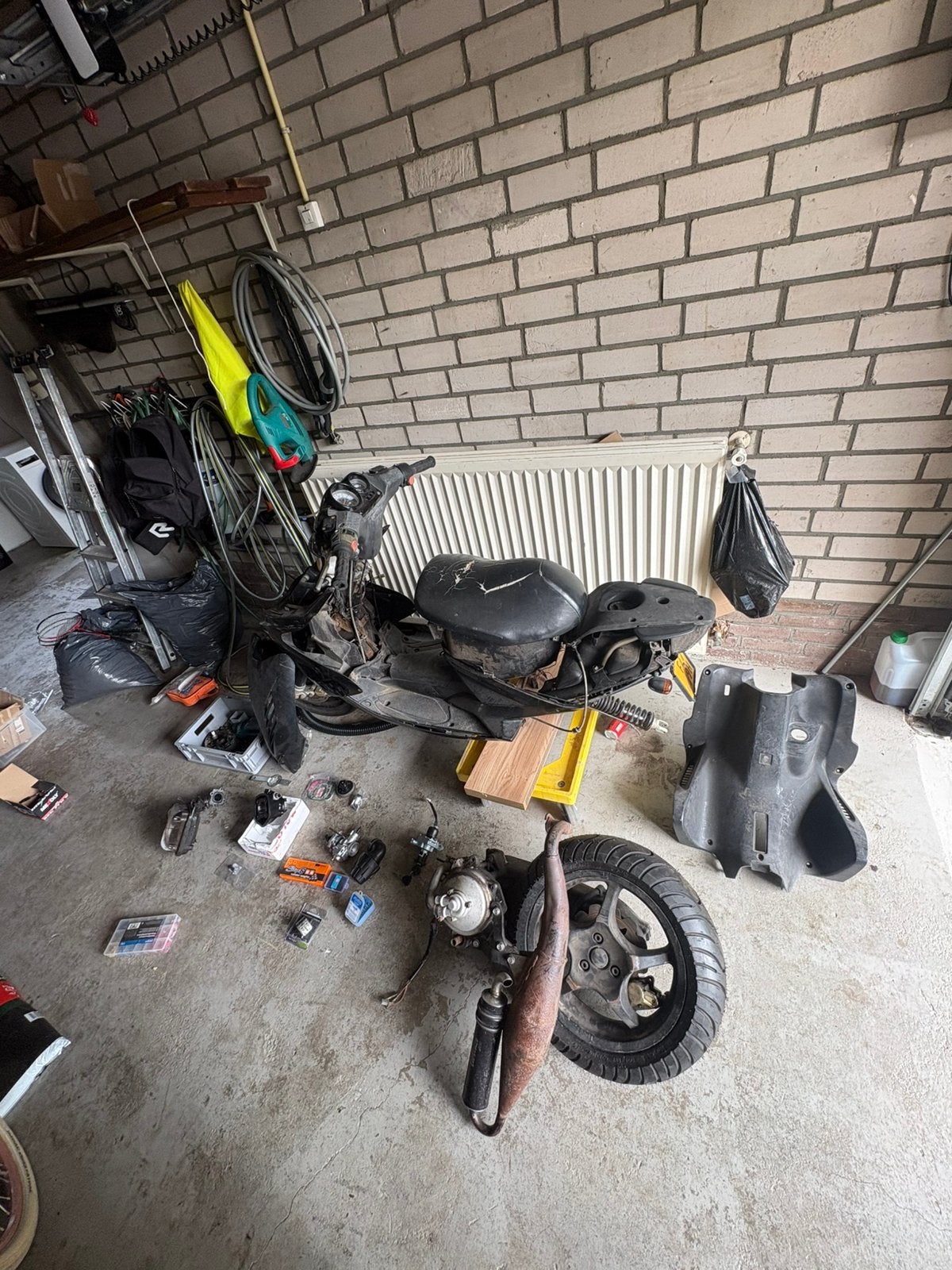 Aerox 50 cc met alle benodigdheden voor 70 cc, Fietsen en Brommers, Scooters | Yamaha, Ophalen, Zo goed als nieuw, Tweetakt, Aerox
