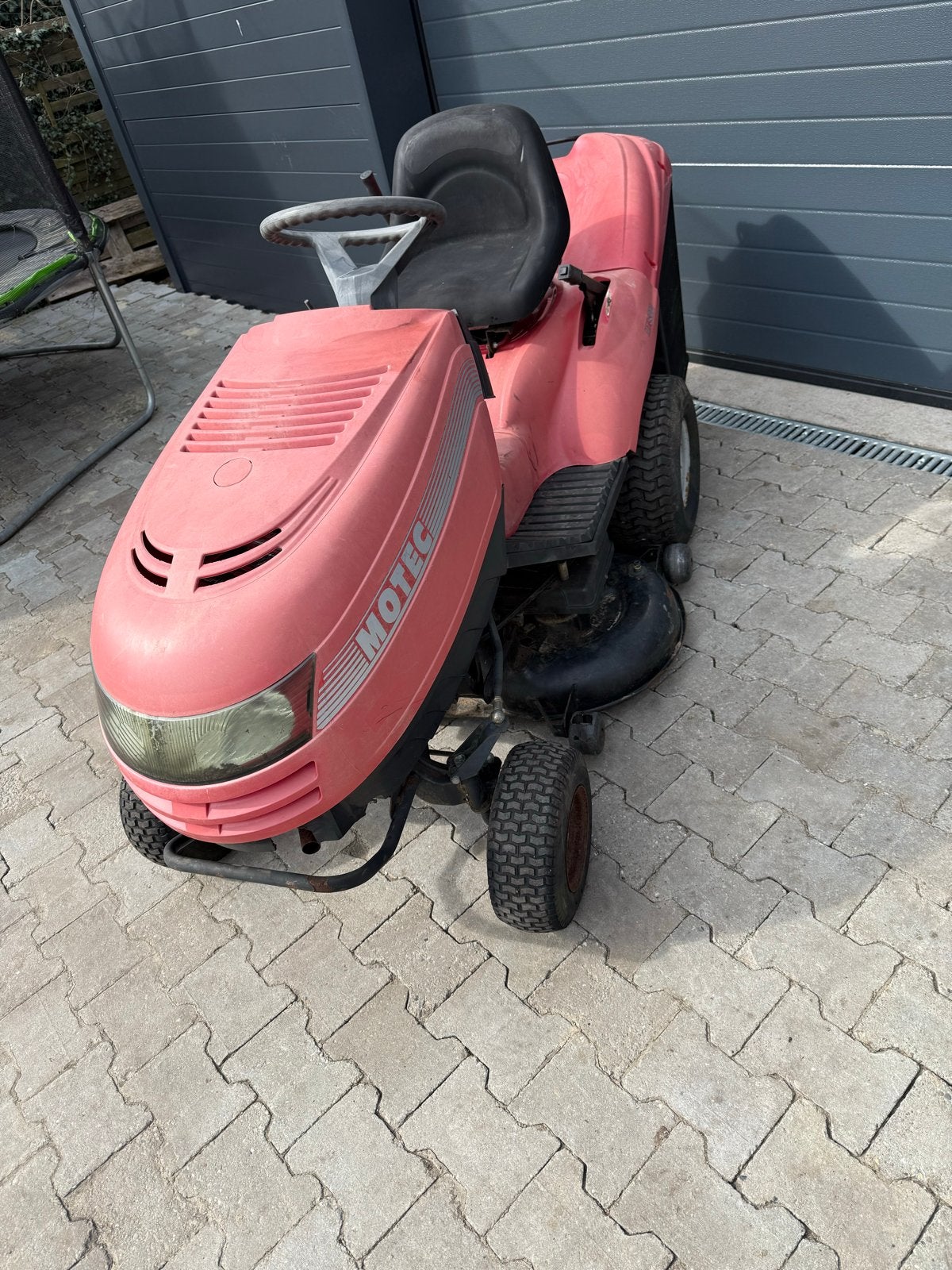 Motec MT-S300 Zitmaaier - Briggs & Stratton 12.5pk, Ophalen, Gebruikt, Opvangbak, 90 tot 120 cm