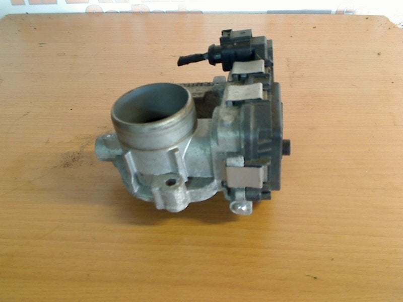 Gasklephuis Volkswagen Up! (121) (2011-08/2020-08), Gebruikt, Volkswagen, Volkswagen AG, Kundenbetreuung@volkswagen.de