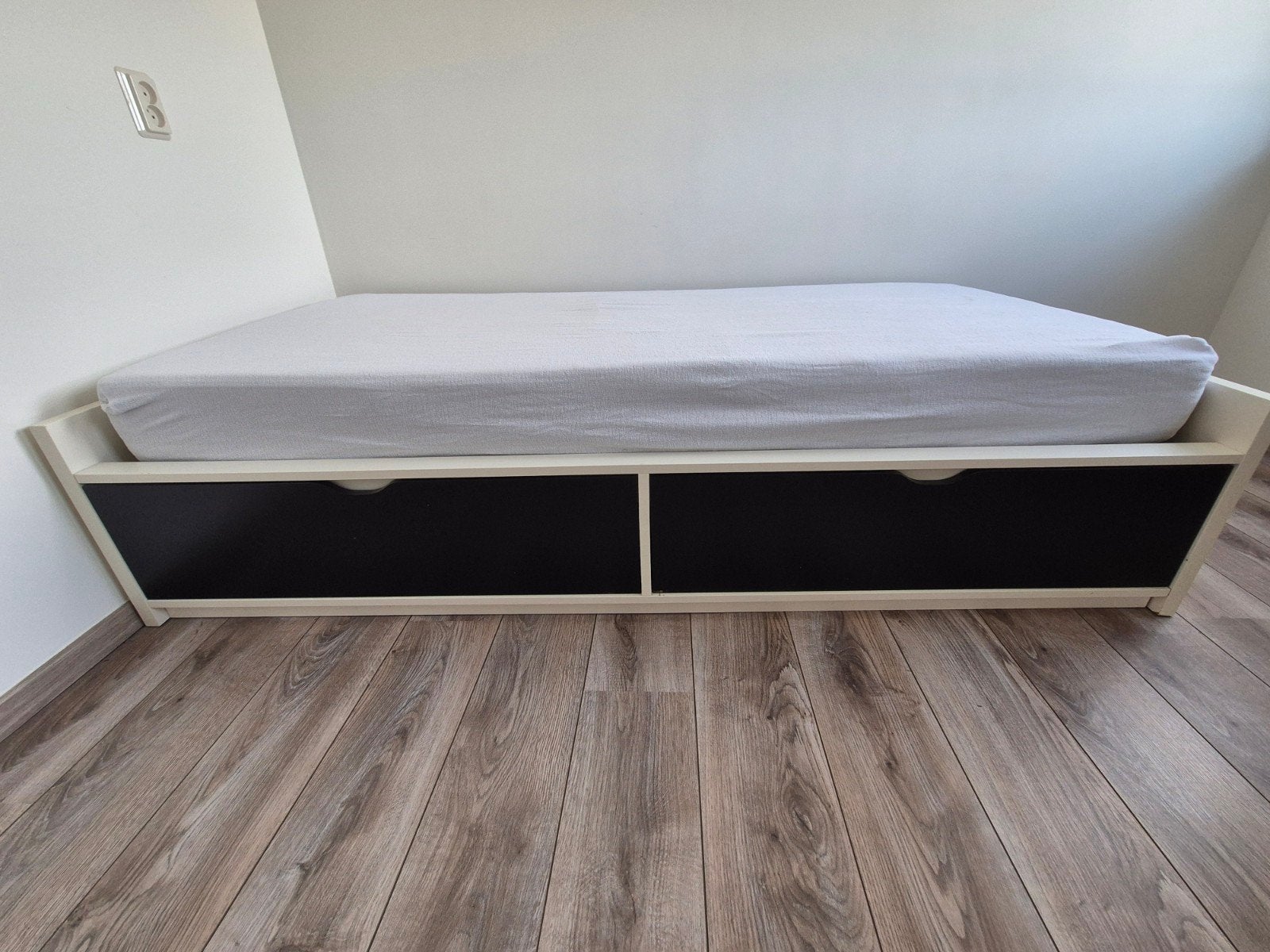 Malm eenpersoonsbed met opberglades - 90x200 cm, Ophalen, Gebruikt, 90 cm, Eenpersoons