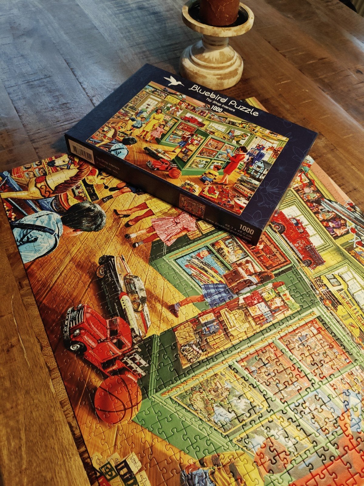 Hele mooie puzzel, Bluebird, Toy Shop Interiors, Ophalen, 500 t/m 1500 stukjes, Gebruikt, Legpuzzel