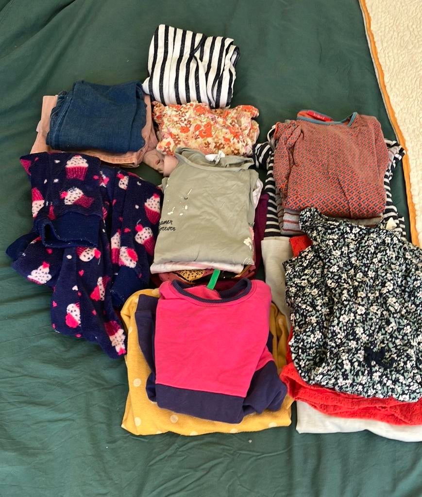 Tas vol meisjeskleding maat 122-140, Ophalen, Gebruikt, Maat 128