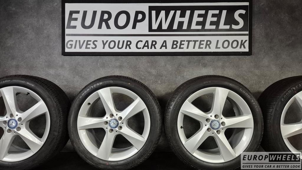 19 inch Mercedes Vito Viano W447 Zwart Zomerbanden W639, 19 inch, -, -, Banden en Velgen