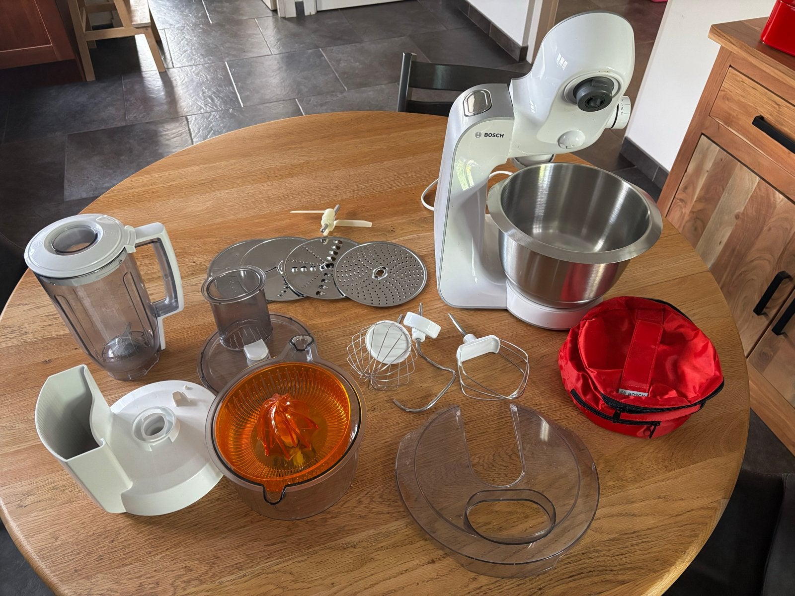 Bosch MUM54W41/02 Keukenmachine met veel accessoires, Ophalen, Zo goed als nieuw, Vaatwasserbestendig, 3 snelheden of meer