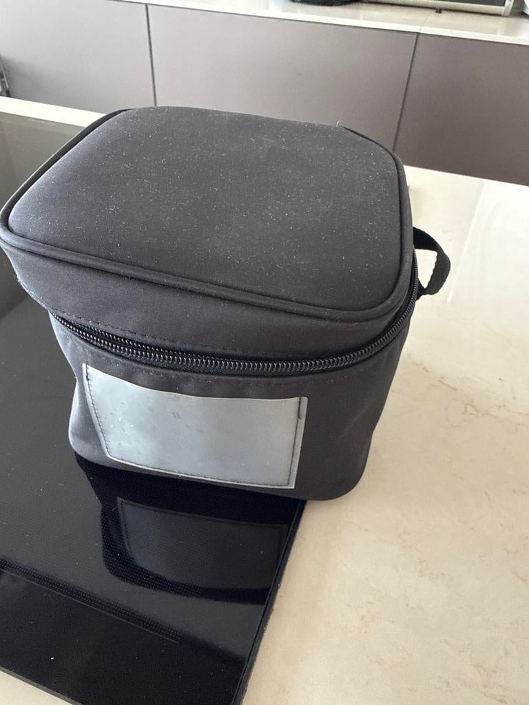 Medela koeltas met 4 kolfflesjes, Kinderen en Baby's, Babyvoeding en Toebehoren, Ophalen of Verzenden, Gebruikt, Overige typen