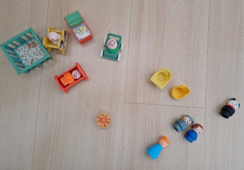 Partij vintage Fisher-Price Little people nursery set + loss, Ophalen of Verzenden, Gebruikt, Speelset