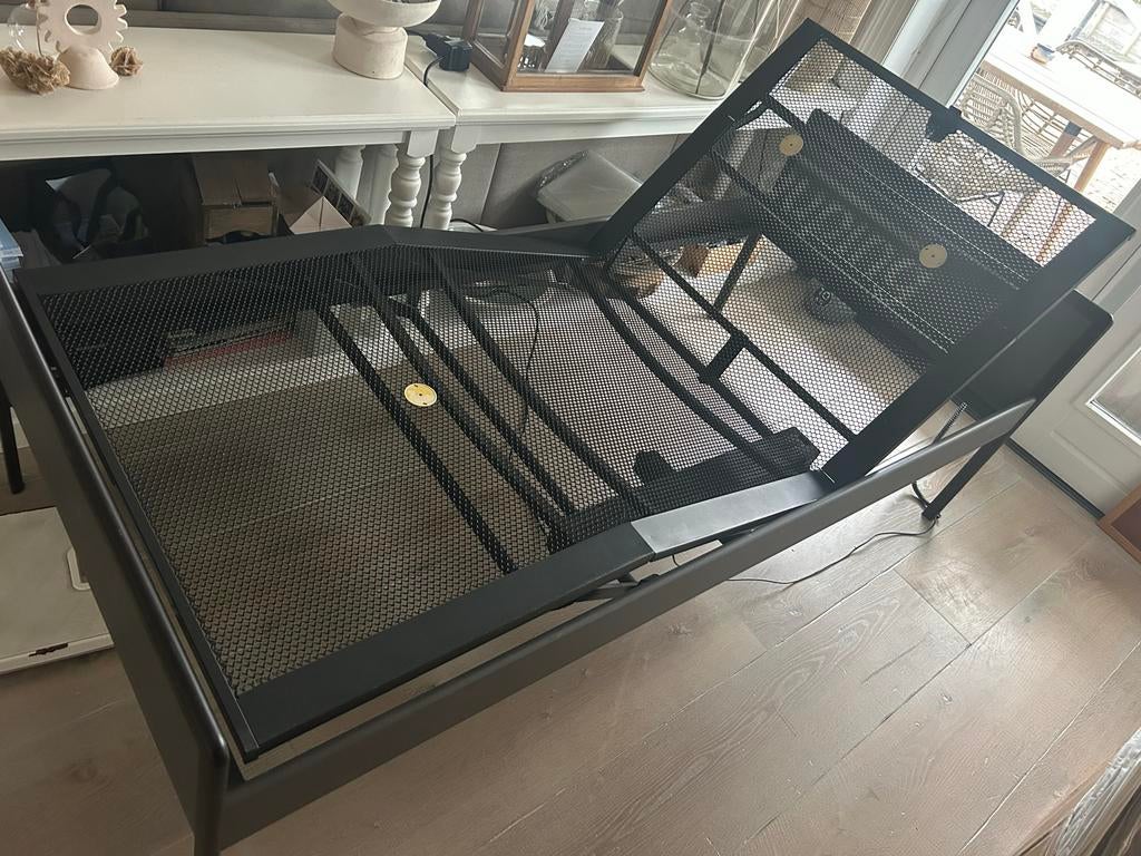 Auping elektrisch verstelbaar bed 200x90, z.g.a.n., Ophalen, Verstelbaar, 90 cm, Eenpersoons