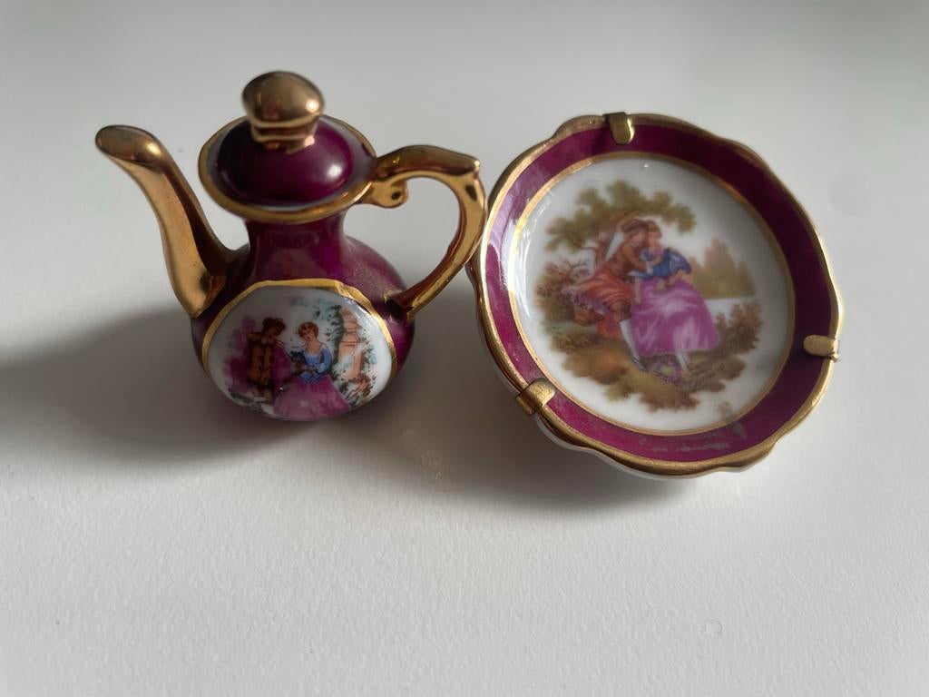 Miniatuur theepotje en schoteltje Limoges Frankrijk, Sieraden, Tassen en Uiterlijk, Ophalen of Verzenden, Zo goed als nieuw