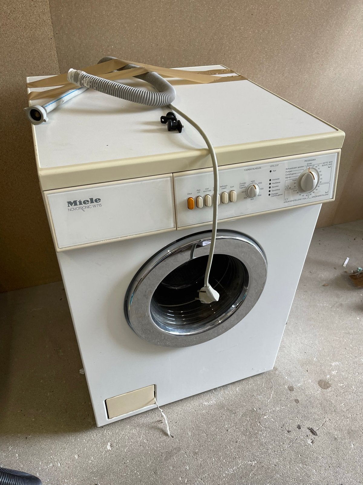 Nostalgische Miele Novotronic W715 wasmachine, Ophalen, 6 tot 8 kg, Voorlader, 85 tot 90 cm