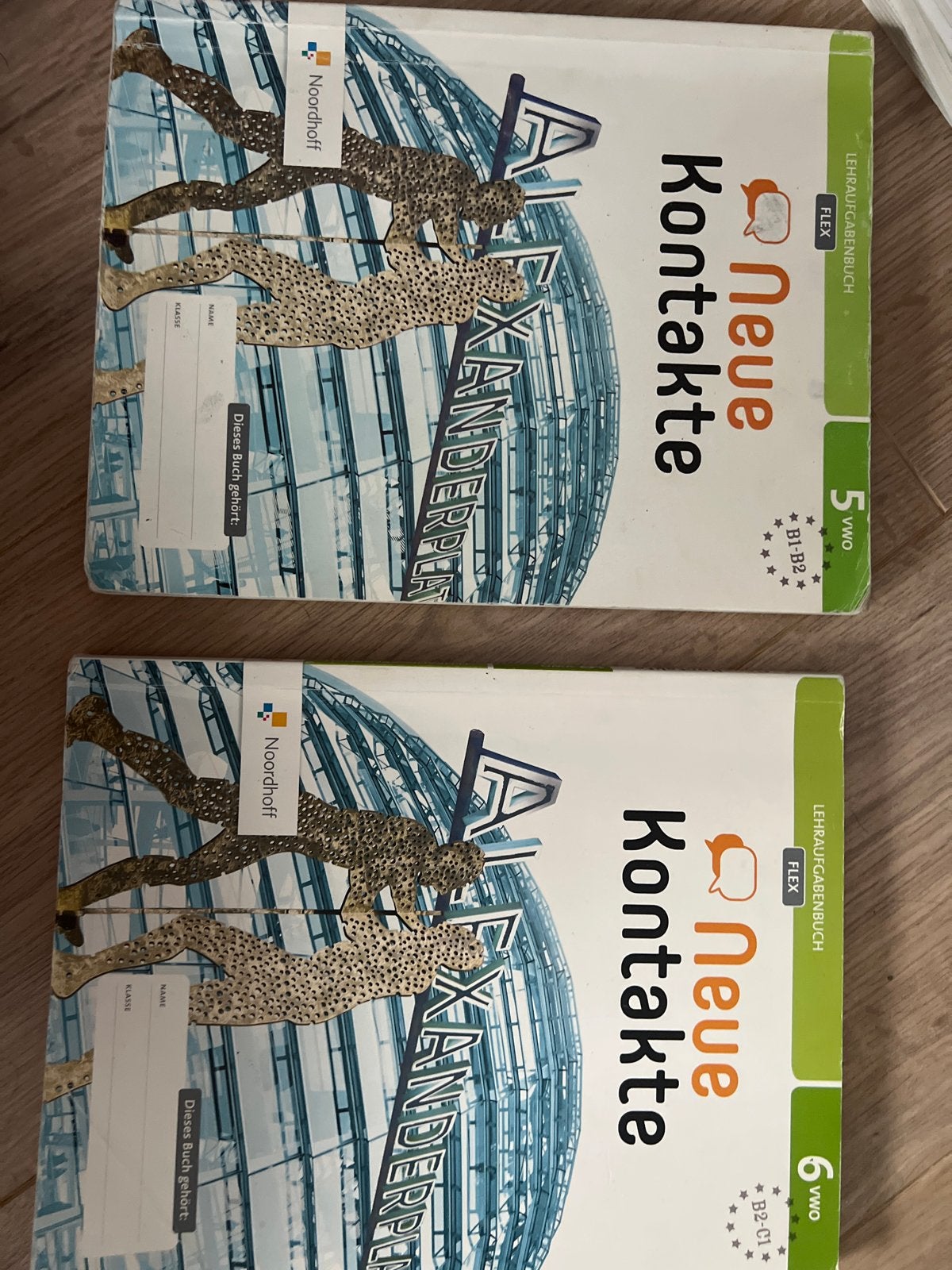 Neue Kontakte 5 & 6 VWO Duits Lehraufgabenbuch, Ophalen of Verzenden, Alpha, Zo goed als nieuw