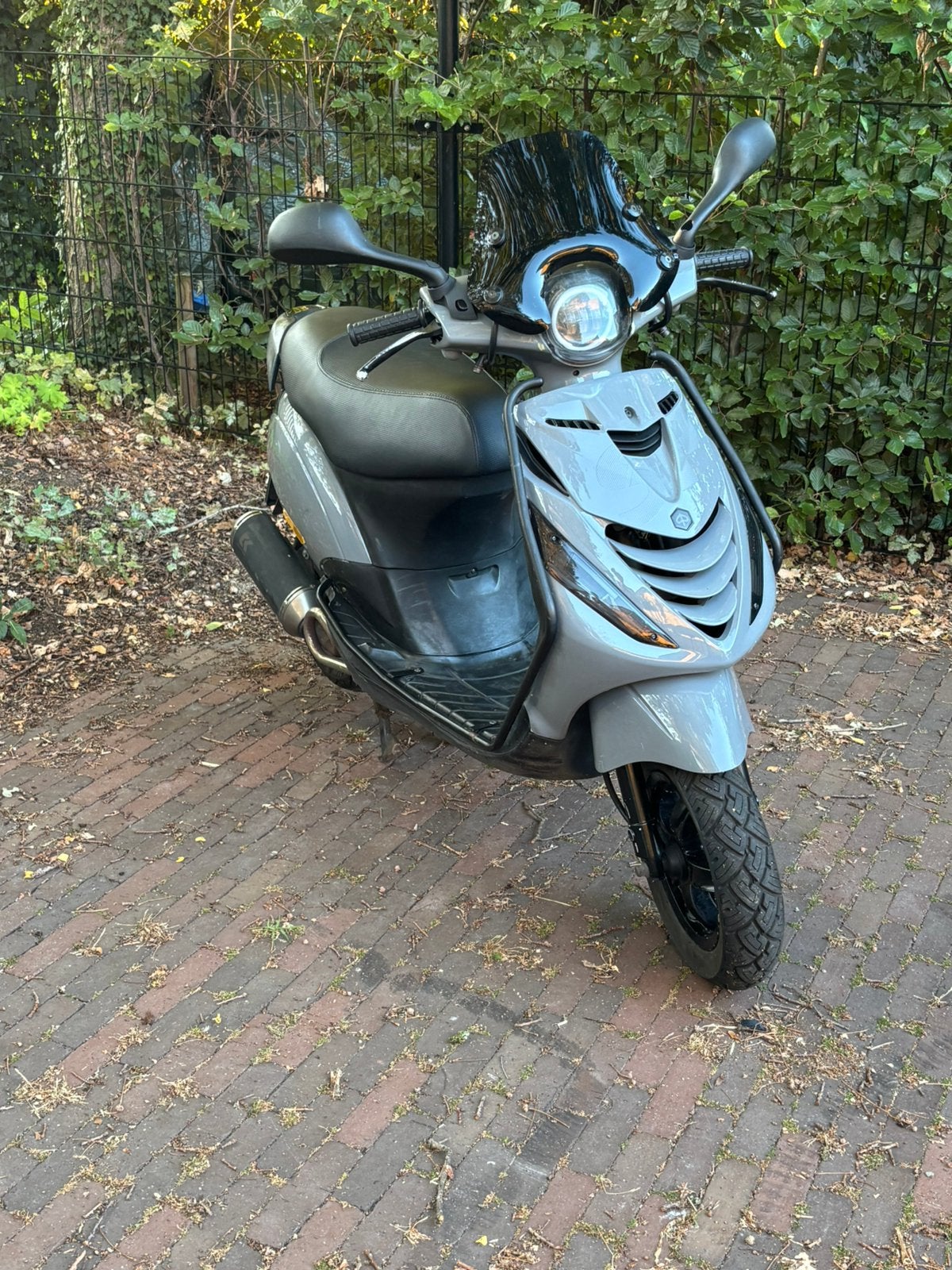 2x zip 4t snor project, Ophalen, Zo goed als nieuw, Benzine