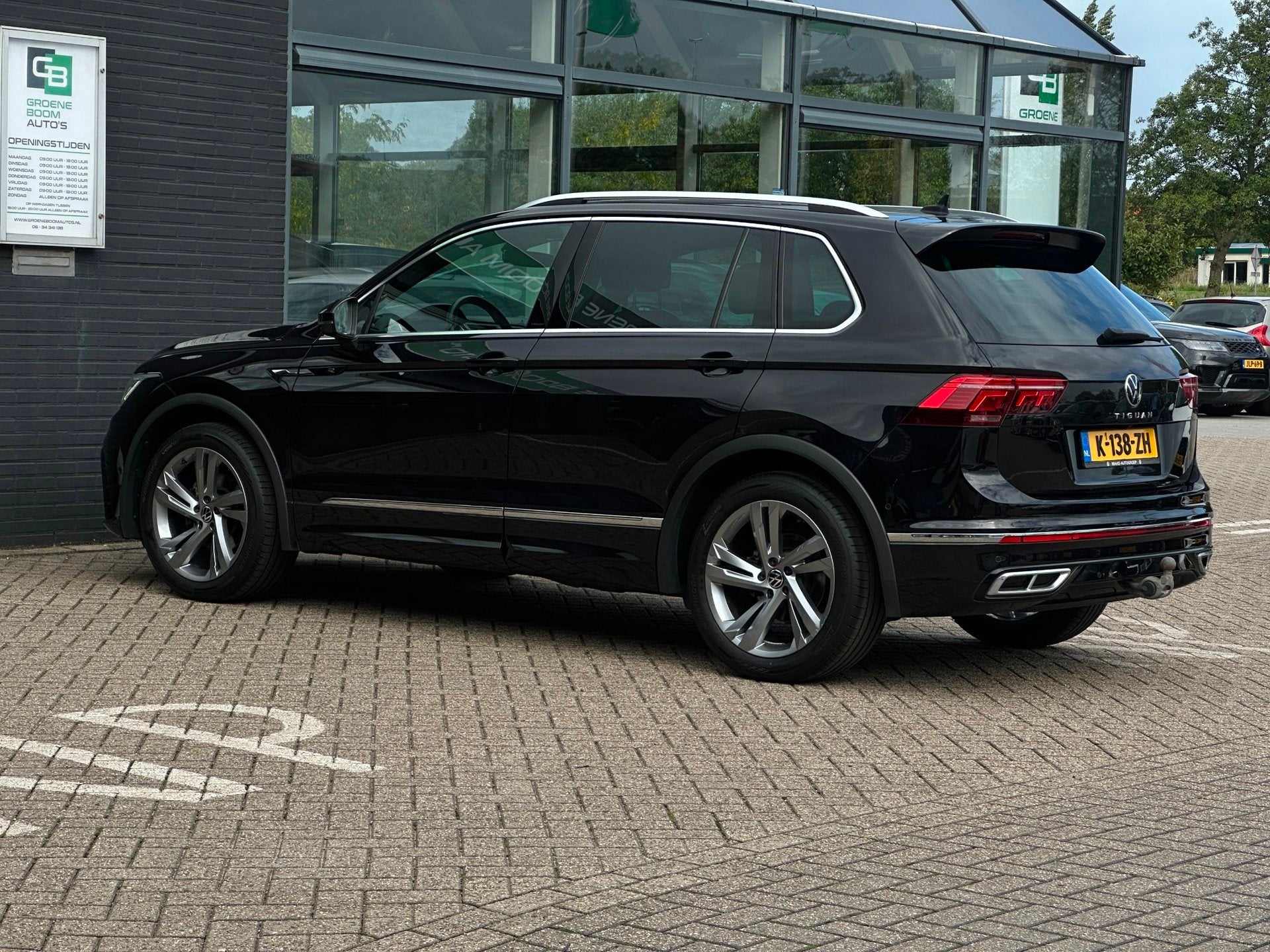 Volkswagen Tiguan 1.5 TSI R-Line Business+/1STE EIG/CAMERA/C, Auto's, Euro 6, 4 cilinders, 150 pk, Alcantara
