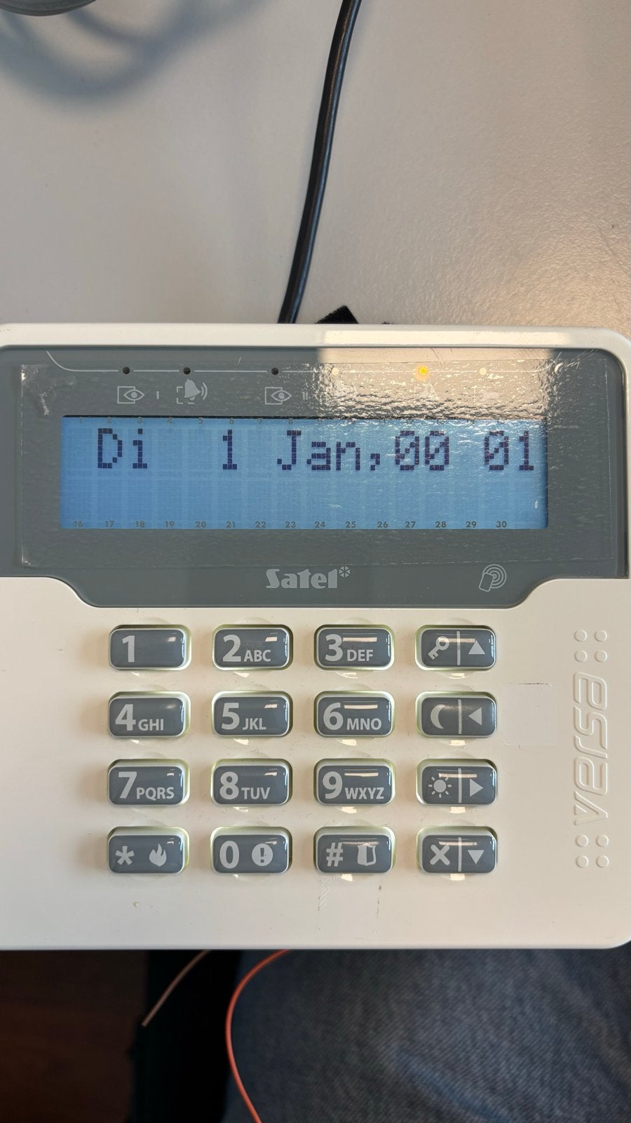 Satel Versa IP Alarmsysteem met bedieningspaneel, Ophalen, Zo goed als nieuw, Compleet systeem, Overige soorten