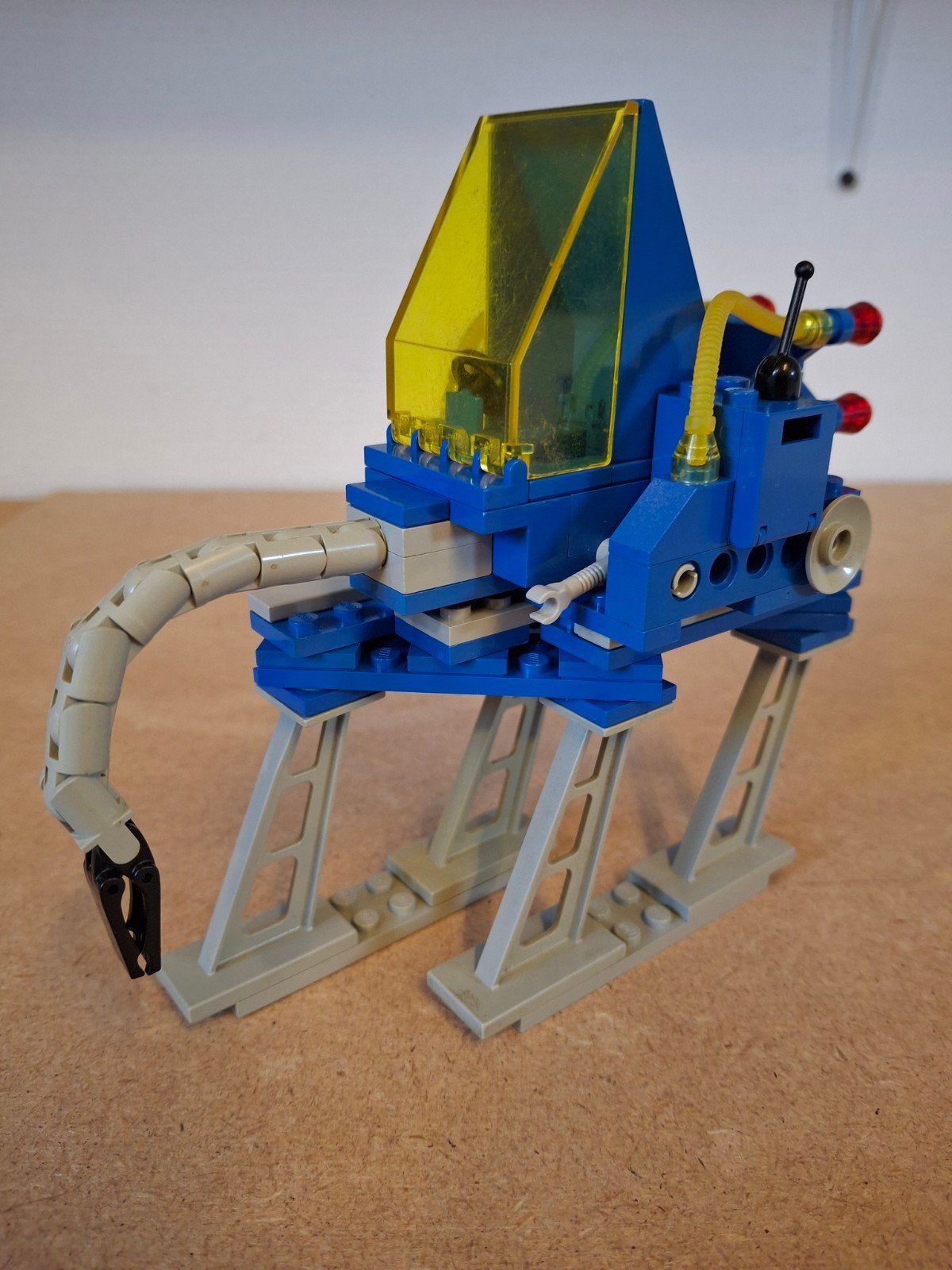 Lego 6882 Walking Astro Grappler. Jaren 80 Classic Space, Lego, 33 Bath Road, Slough, UK, Lego, Ophalen of Verzenden