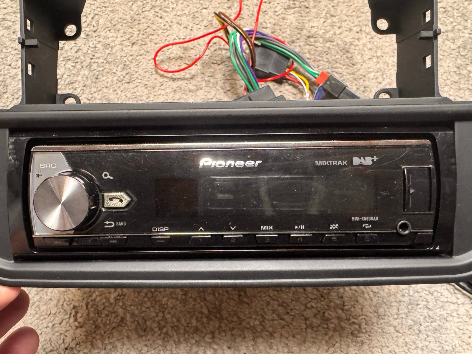Pioneer MVH-X580DAB met inbouwframe VW Up/Seat Mii/Skoda Cit, Auto diversen, Autoradio's, Ophalen, Gebruikt