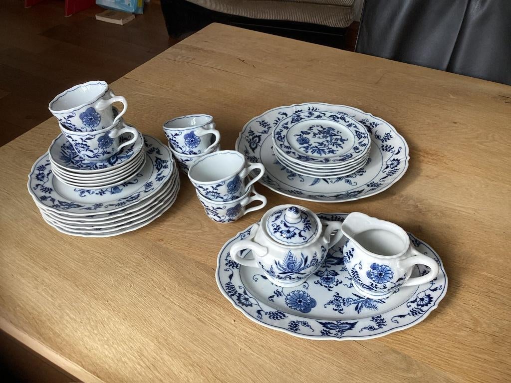 koffieservies Blue Danube, Huis en Inrichting, Ophalen, Zo goed als nieuw, Overige stijlen, Porselein