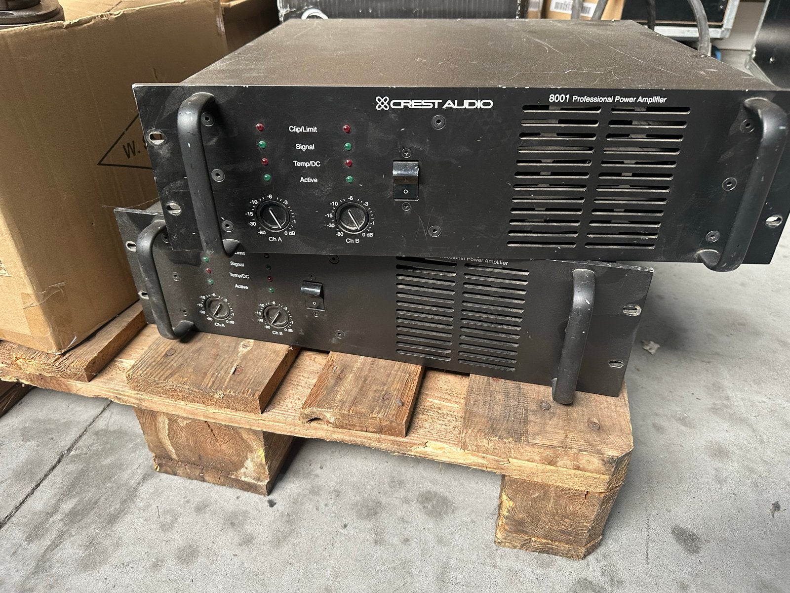 Crest Audio 8001 Professionele Eindversterker, 120 watt of meer, Ophalen, Overige merken, Gebruikt