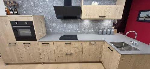 Showroomkeuken Brigitte houtfineer met composiet blad, Ophalen, Overige kleuren, Nieuw, Enkelwandige keuken