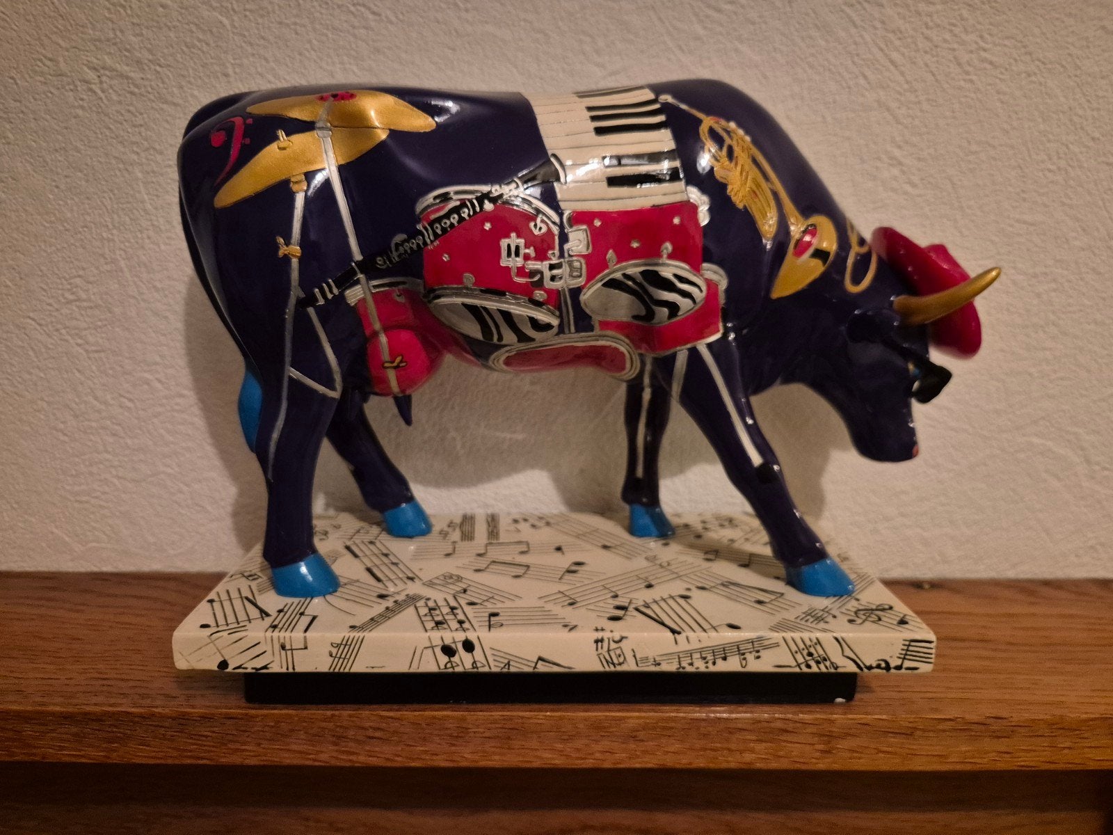 Cow Parade beeld 'Music Cow' - Muzikale koe, Verzamelen, Beelden en Beeldjes, Ophalen of Verzenden, Zo goed als nieuw, Dier
