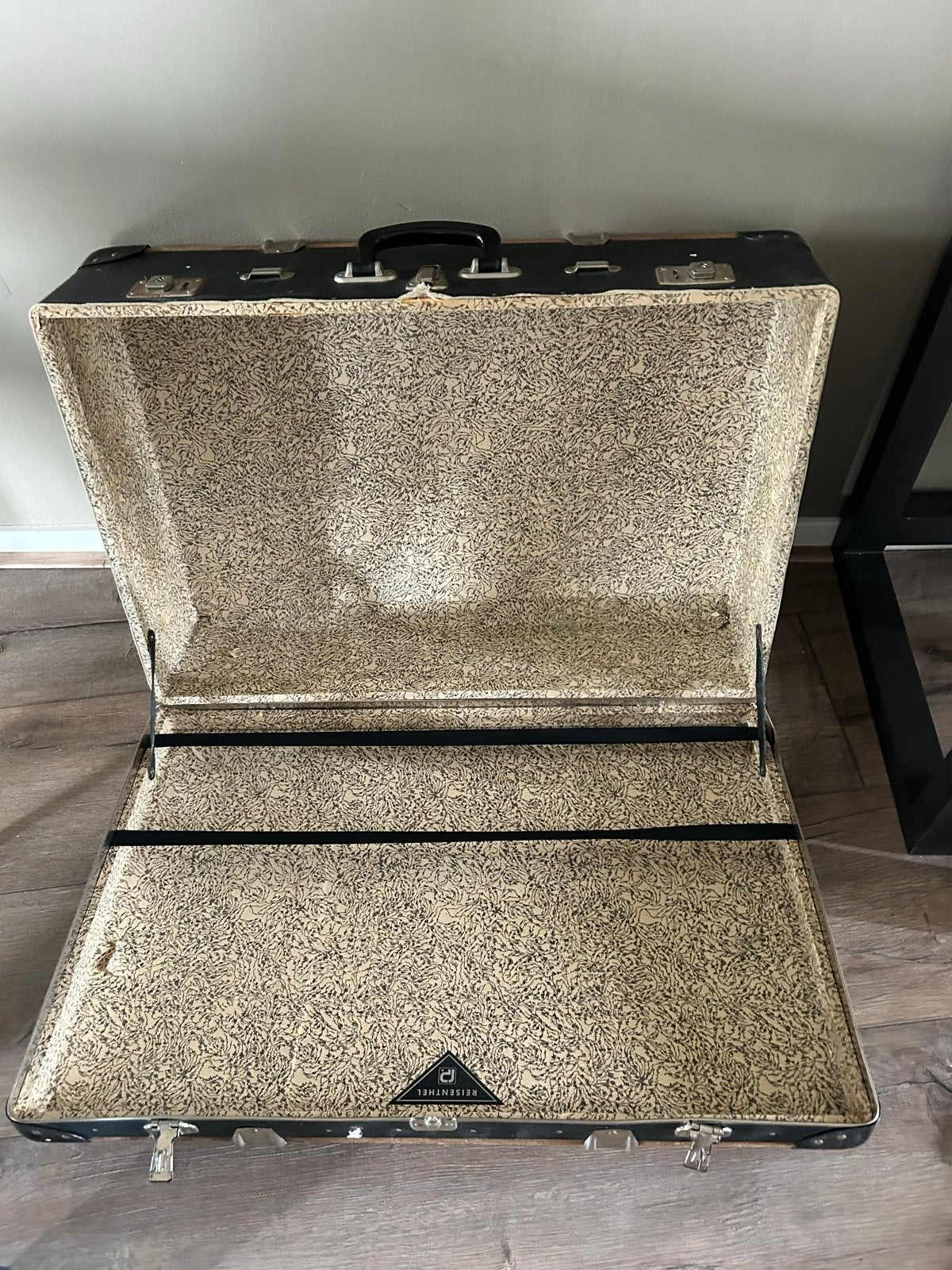 Vintage Koffer Zwart - Decoratief en Ruim, Ophalen, 30 cm of meer, Gebruikt, Zwart