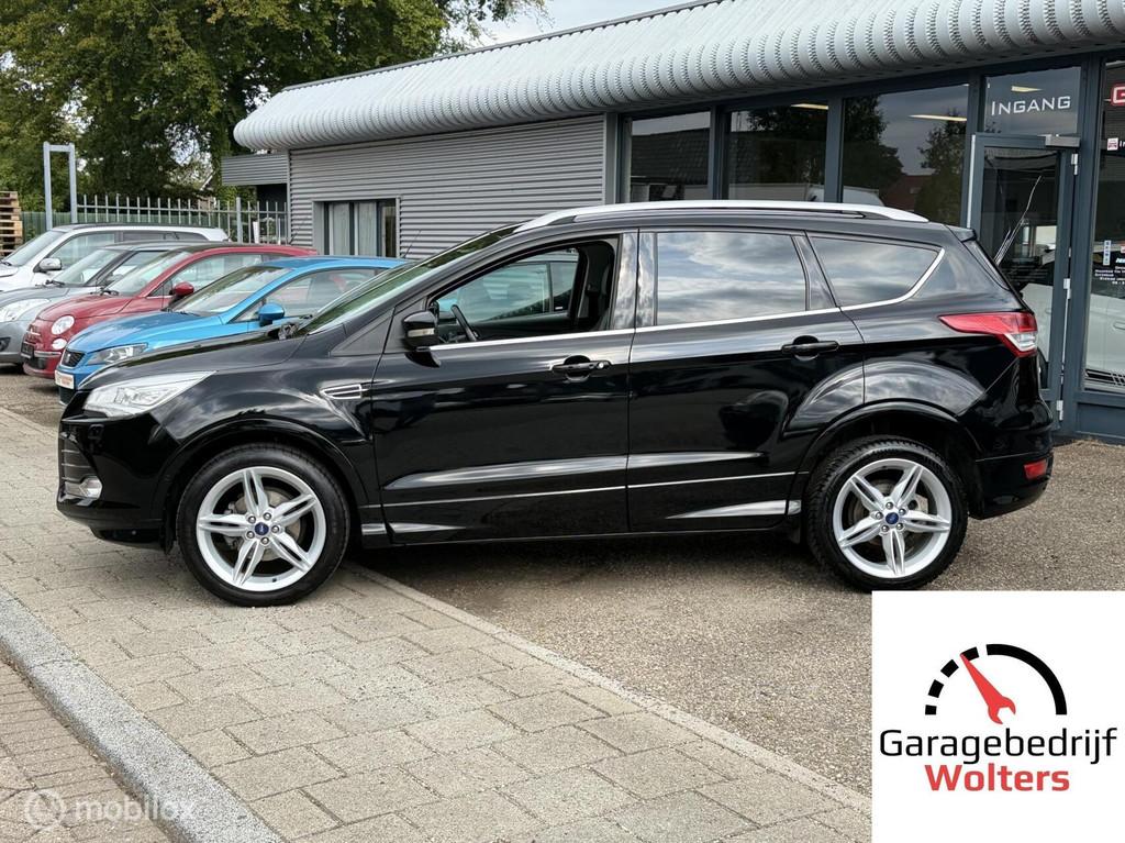 Ford Kuga 1.5 EcoBoost Titanium 150pk half leder vol opties, Zwart, 4 cilinders, Bi-Xenon koplampen, Leder en Stof
