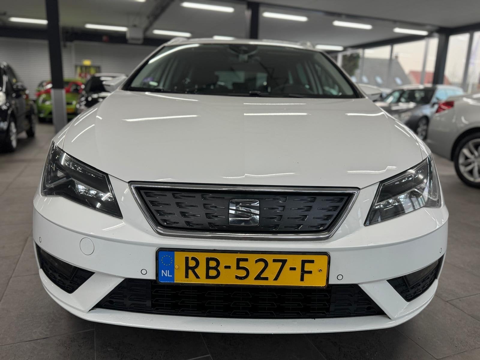 Seat Leon ST 1.0 EcoTSI Style Business Intense automaat 1-ei, Auto's, Gebruikt, Leon, Origineel Nederlands, 999 cc