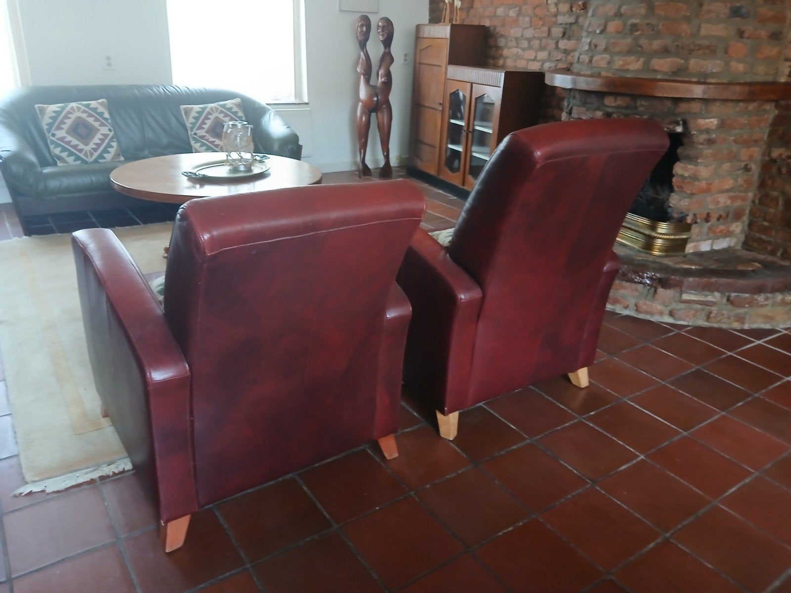 Twee comfortabele leren fauteuils - Bordeauxrood, Ophalen, Gebruikt, Klassiek met moderne touch, 75 tot 100 cm