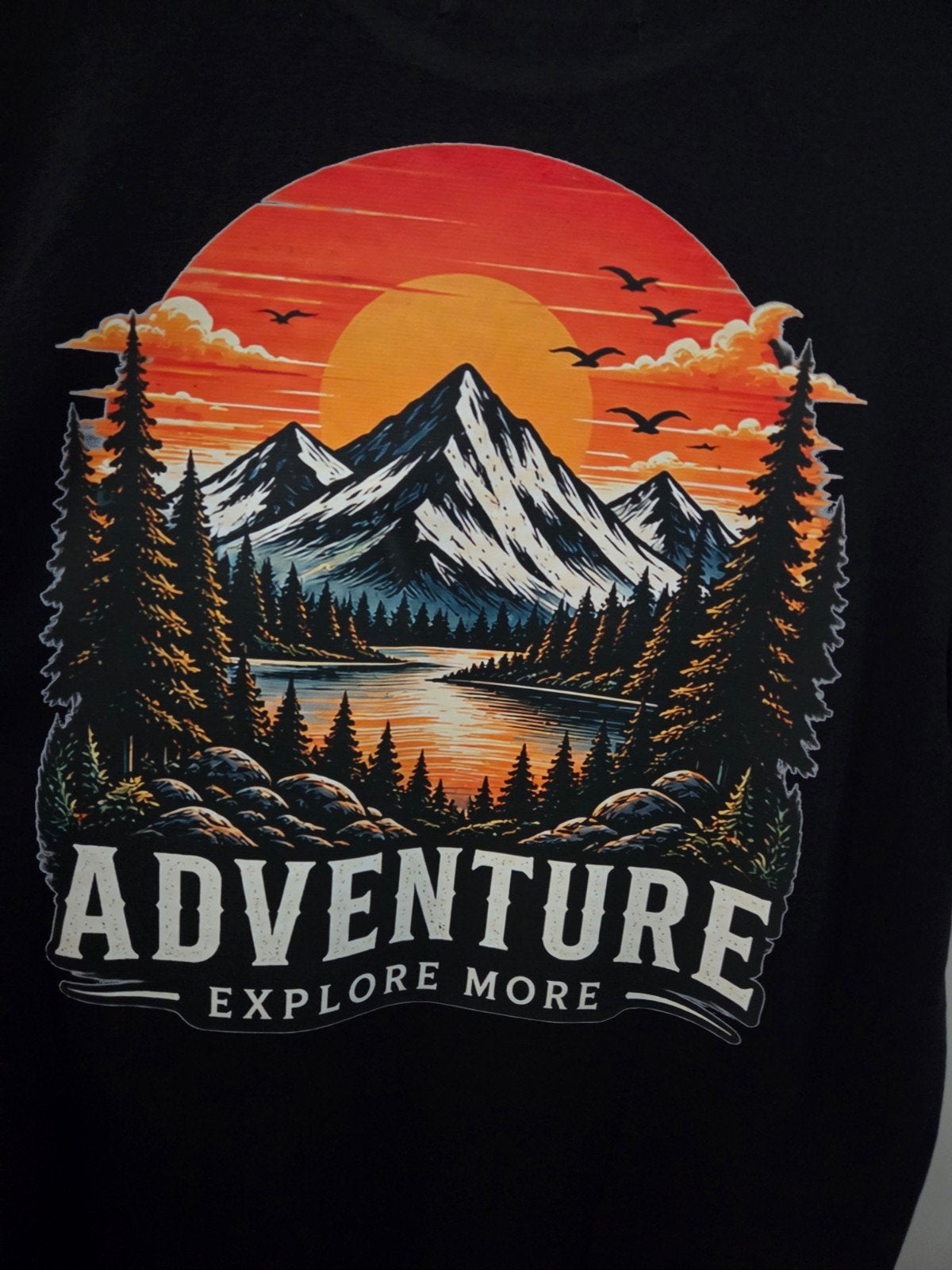 Zwart T-shirt met 'Adventure Explore More' print, Kleding | Heren, Onbekend, Maat 48/50 (M), Zwart, Nieuw