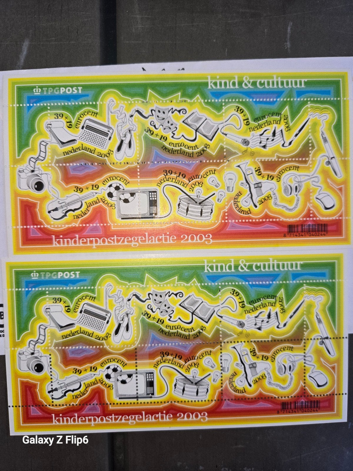 Kinderpostzegels 2003 - Kind & Cultuur (2 vellen), Postzegels en Munten, Ophalen of Verzenden, Na 1940, Postfris