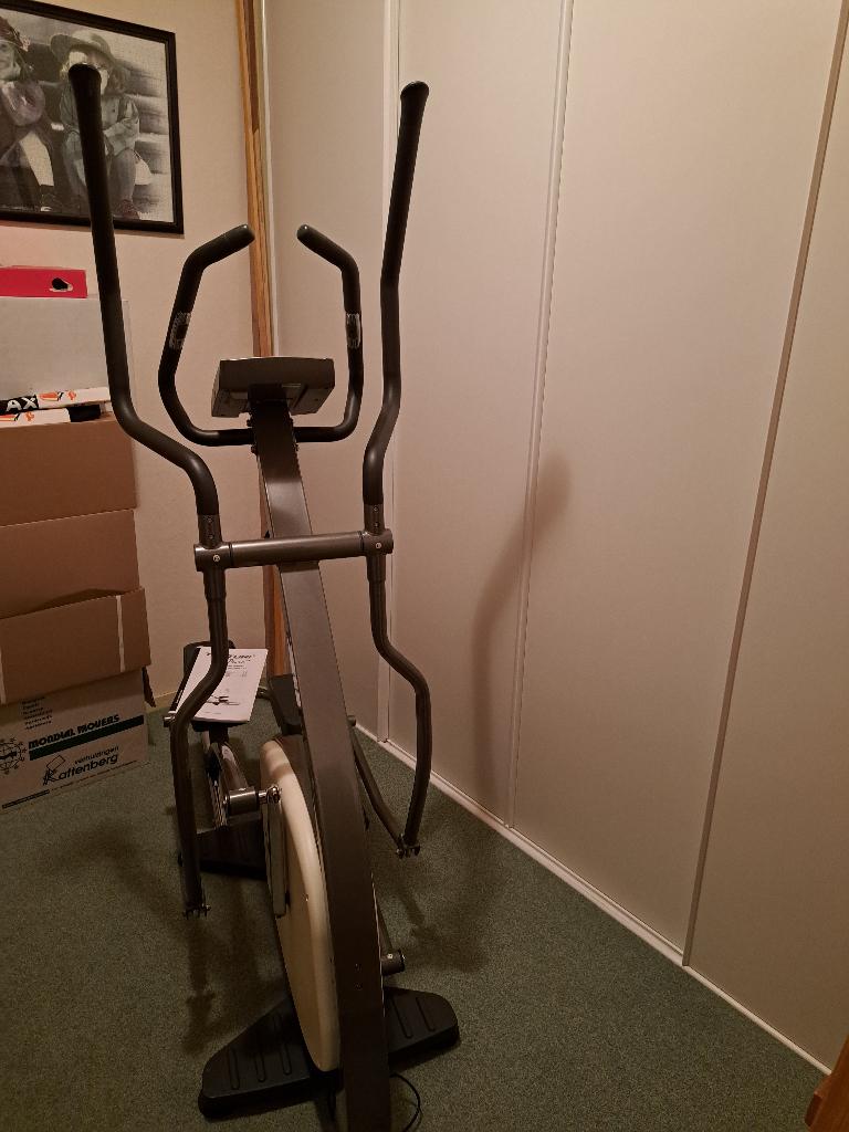 Tunturi crosstrainer Pure Cross F6.1  z.g.a.n., Ophalen, Zo goed als nieuw, Crosstrainer