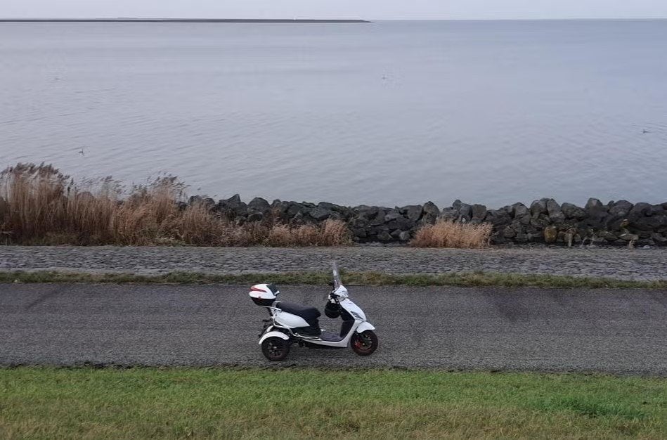 Te koop mooi accubrommer, Ophalen, Zo goed als nieuw, Overige merken