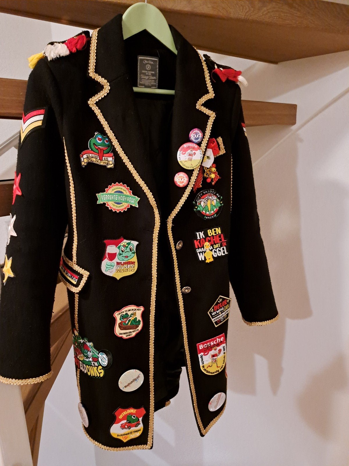 Geisha Oeteldonk jas M - compleet met emblemen, Maat 38/40 (M), Carnaval, Geisha, Ophalen of Verzenden